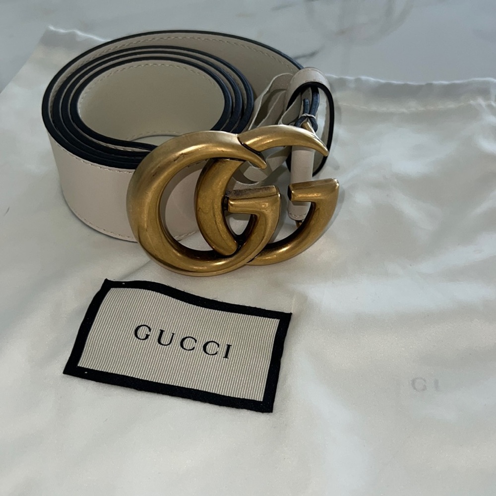 Authentic Gucci Belt. LEATHER BELT WITH DOUBLE G BUCKLE.